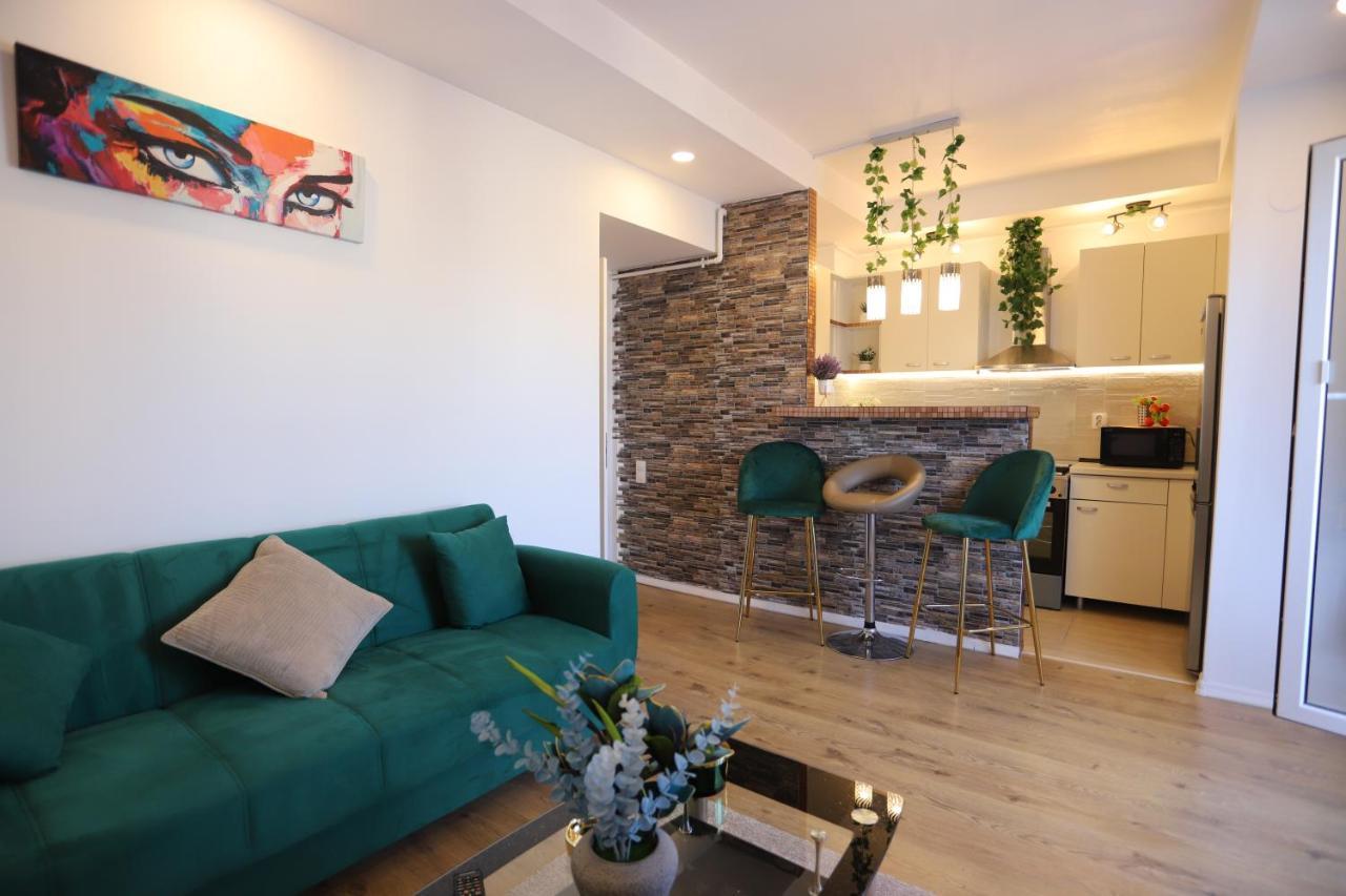 Apartament Beauty Smarald By Cosmopolis Stefanestii de Jos Εξωτερικό φωτογραφία